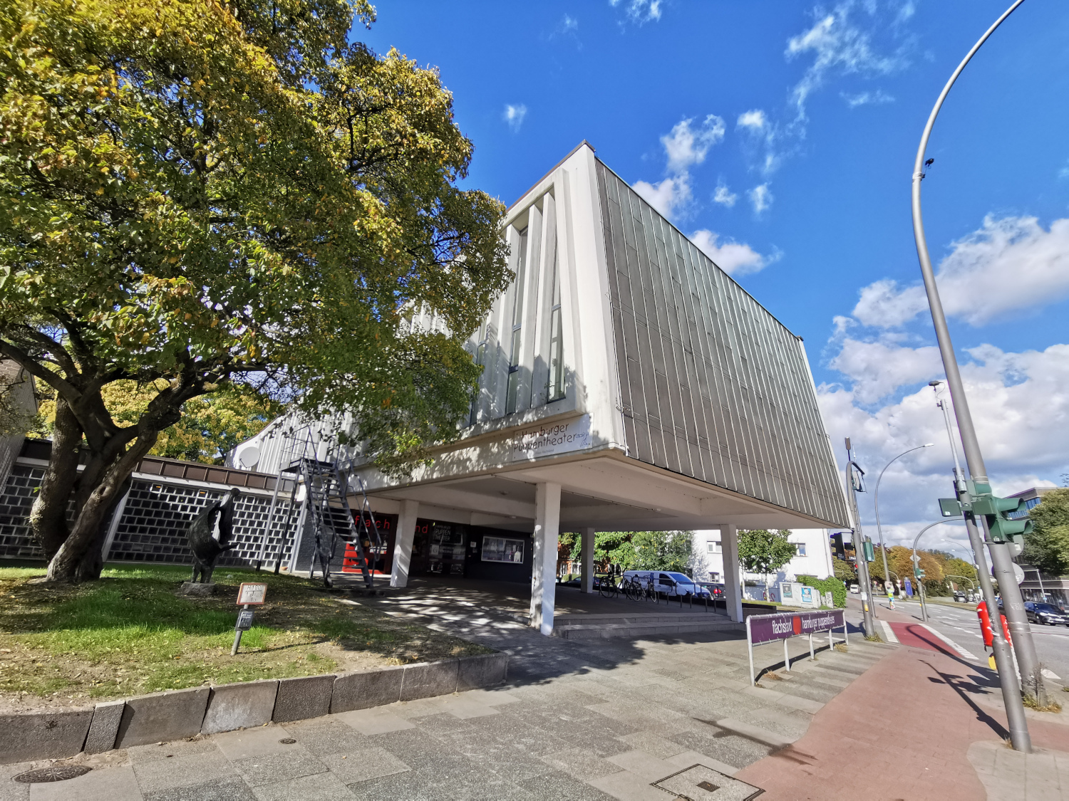 $galleryItem->description