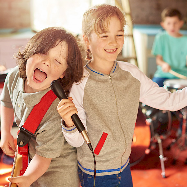 ROCK THE SCHOOL!