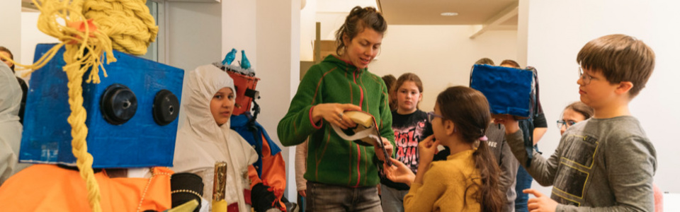 $galleryItem->description