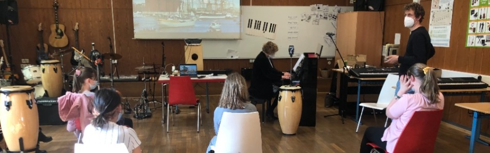 $galleryItem->description