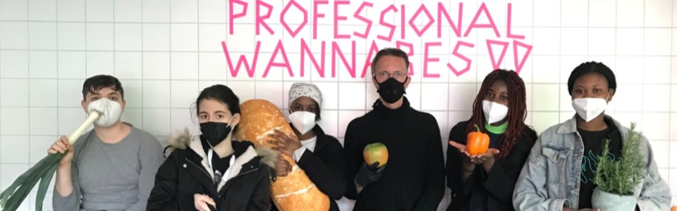 $galleryItem->description