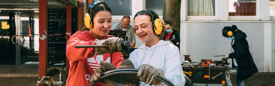 $galleryItem->description