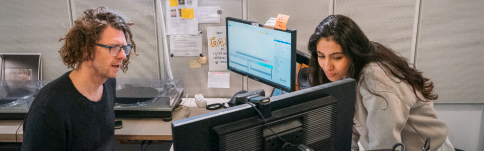 $galleryItem->description